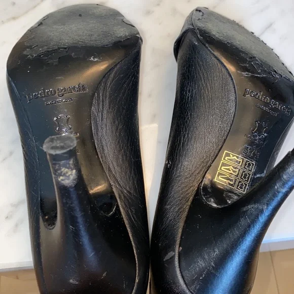 ♥️PEDRO GARCIA| Black Crystal Peep-Tpe pump- sz 37.5 - Picture 5 of 6